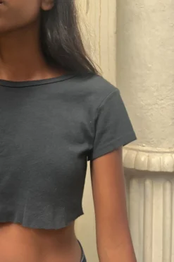 Discount Hailie Basic Crop Top Short Sleeves