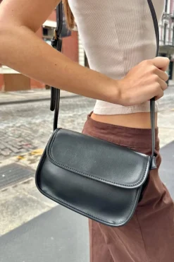 Outlet Shoulder Bag Bags & Backpacks